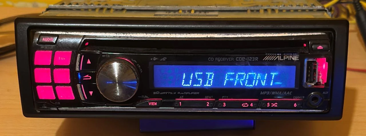 Autorradio Alpine CDE-123R 1-DIN – photo 3